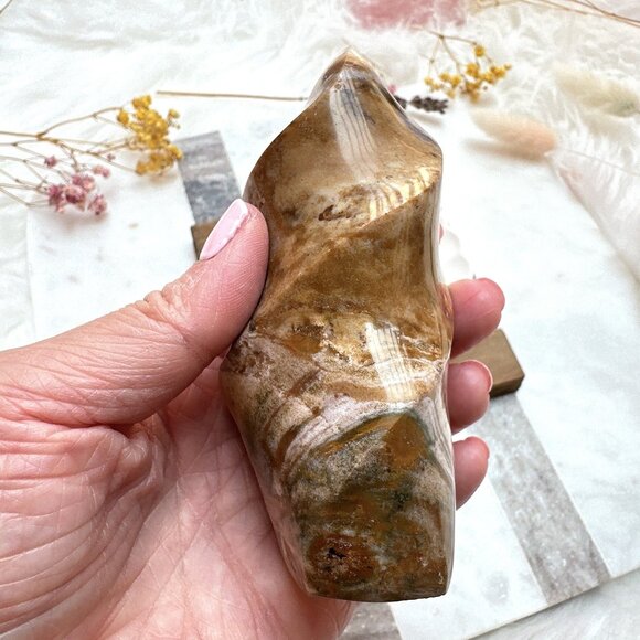 Gorgeous Ocean Jasper Flame Carving - Picture 8 of 8